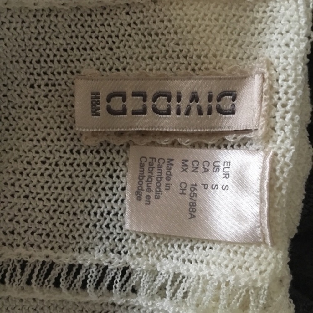 H&M Cream Sweater Ruffle collar Romantic - Picture 4 of 5